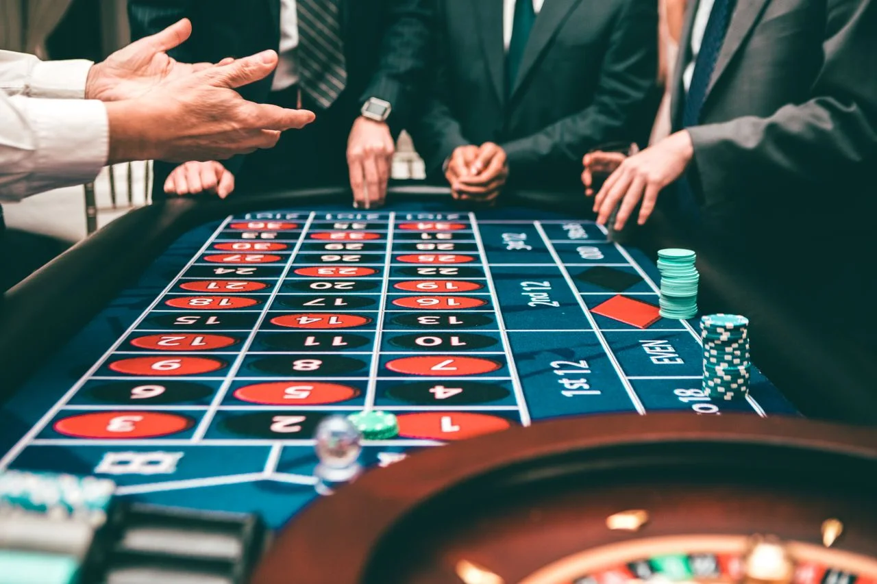 Trước khi quay Slot trên loto66, hãy kiểm tra RTP và volatility